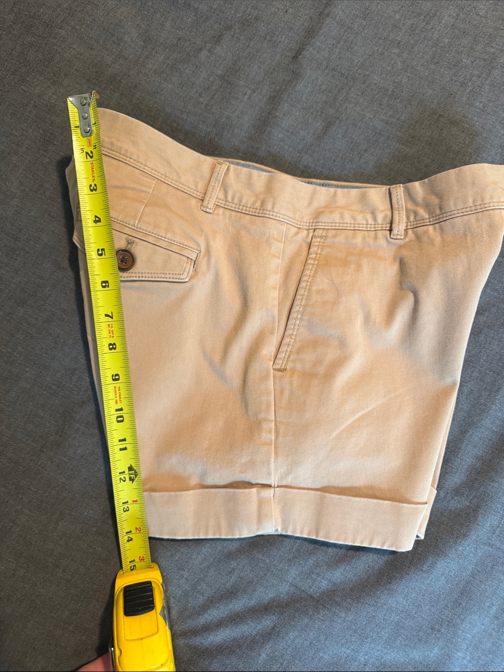Banana Republic Women's Beige Cuffed City Chino Shorts - Picture 6 of 6